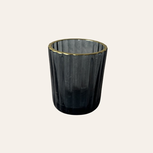 zwarte-glazen-waxinelichthouder-gouden-rand-bruiloft.jpg zwarte glazen waxinelichthouder met gouden rand voor bruiloft tafeldecoratie