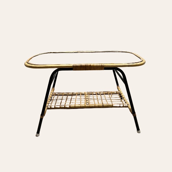 Rotan Bijzettafeltje met glas Rotan Bijzettafeltje met glas